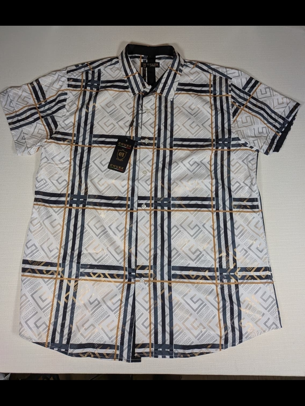 CHUXX Men's Short Sleeve Plaid Shirt - White/Black/Gold